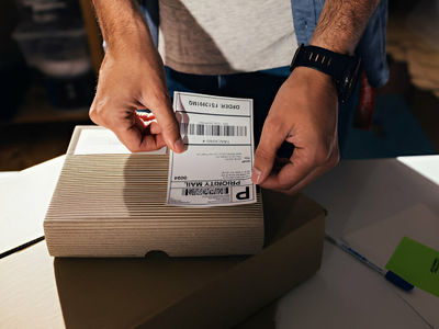 Images/shipping-label.jpg